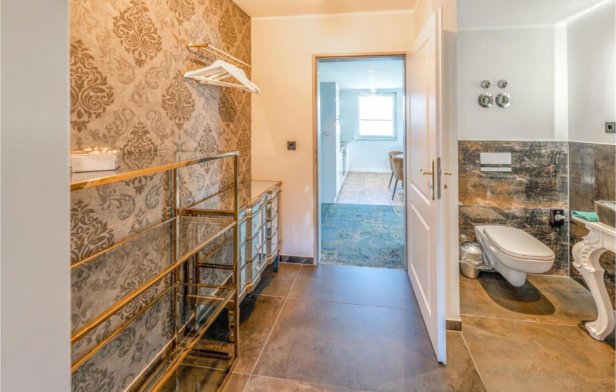 Stunning Apartment In Mettmann With Wifi Bagian luar foto